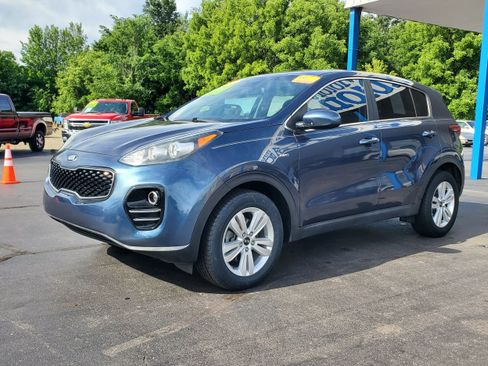 Used 2018 Kia Sportage LX AWD/4WD image 2