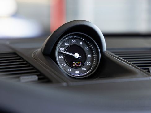 Used 2025 Porsche 911 Carrera image 17