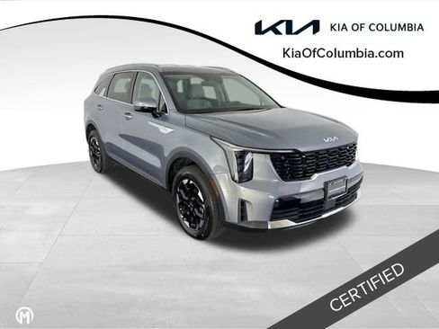Certified 2025 Kia Sorento S AWD/4WD image 1