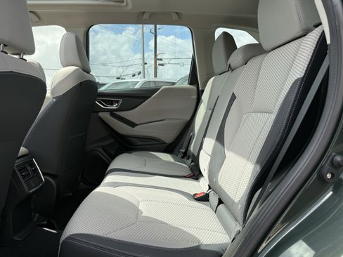 Used 2023 Subaru Forester Premium image 15