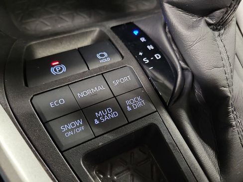 Used 2024 Toyota RAV4 XLE Premium image 16