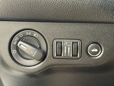 Certified 2022 Dodge Challenger SXT w/ Blacktop Package image 26