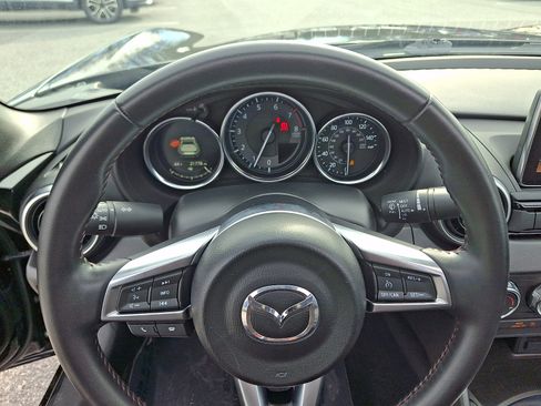 Used 2017 MAZDA MX-5 Miata RF Grand Touring image 17