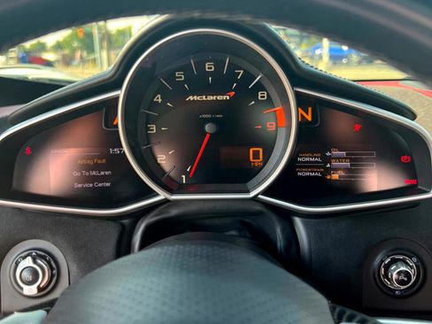 Used 2012 McLaren MP4-12C Coupe image 28