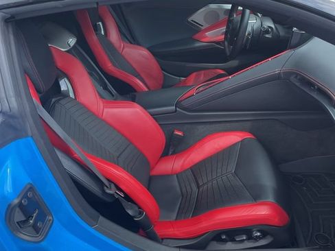 Used 2022 Chevrolet Corvette Stingray Preferred Conv w/ Z51 Performance Package RWD image 6
