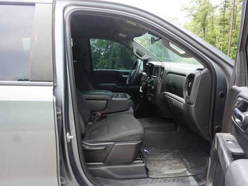Used 2020 Chevrolet Silverado 1500 Custom w/ Custom Max Trailering Package AWD/4WD image 14