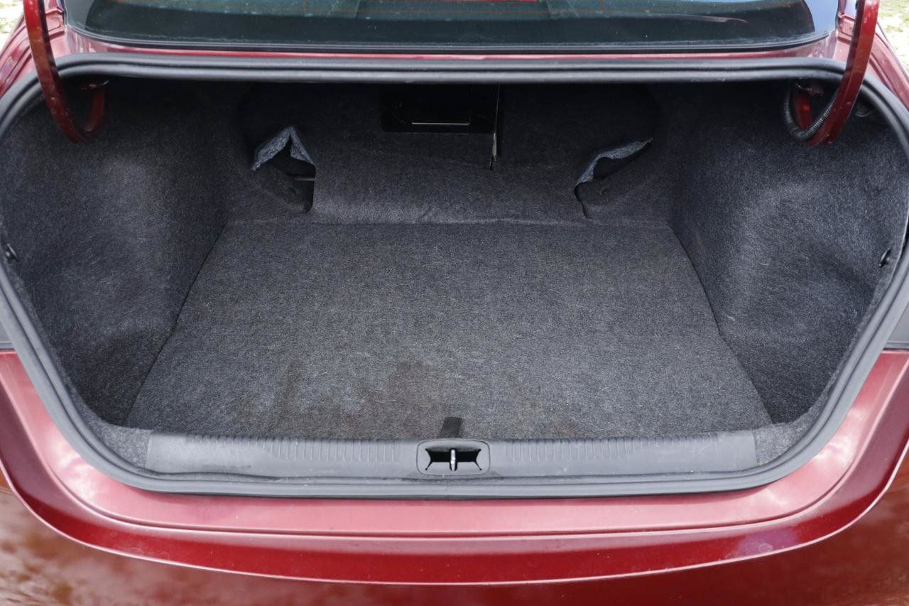Used 2015 Chrysler 200 Limited w/ Convenience Group FWD image 24