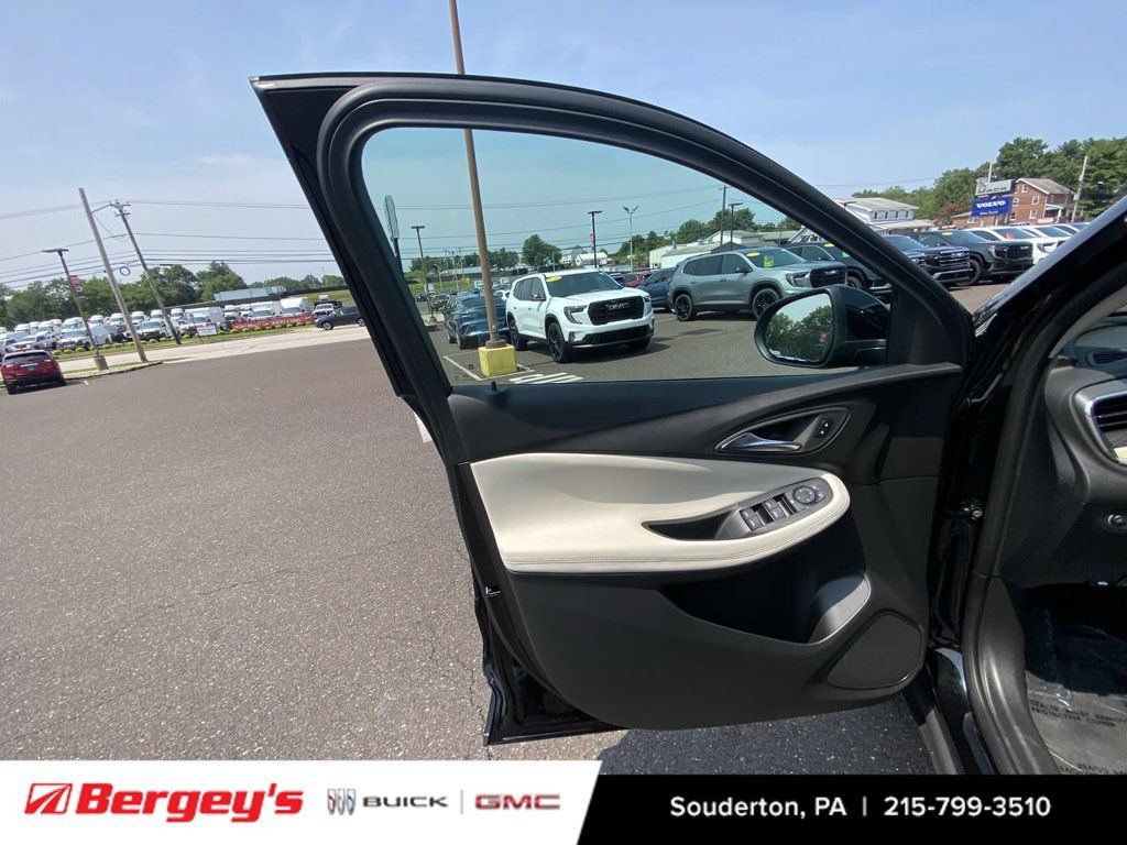 Certified 2026 Buick Encore GX Preferred w/ Comfort Package AWD/4WD image 26