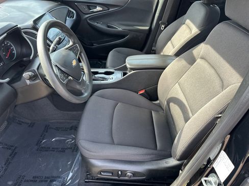 Used 2023 Chevrolet Malibu LT image 9