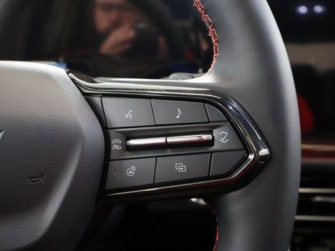 New 2026 Chevrolet Traverse RS image 18