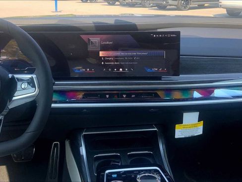 Used 2026 BMW i7 eDrive50 w/ Executive Package image 6