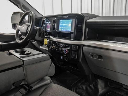 Used 2025 Ford F350 XL AWD/4WD image 12