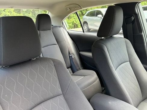 Used 2025 Toyota Corolla LE FWD image 27