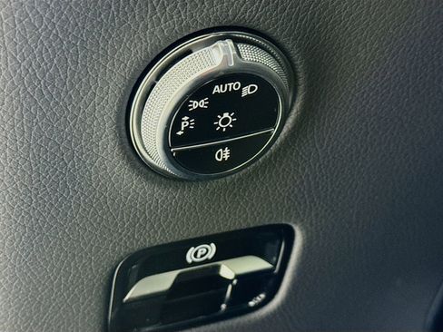 New 2026 Mercedes-Benz GLC 300 image 11