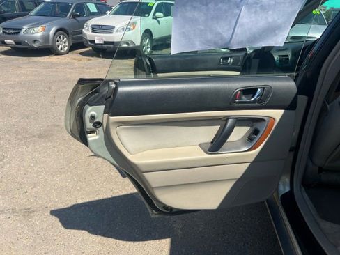 Used 2005 Subaru Outback 2.5i image 9