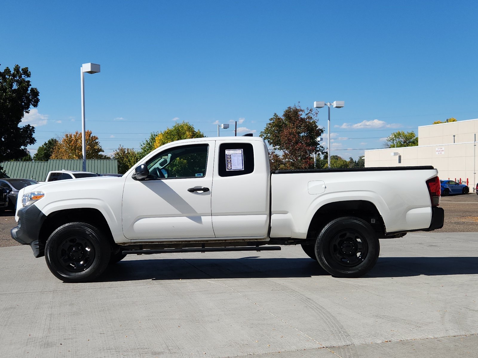Used 2021 Toyota Tacoma SR AWD/4WD image 2