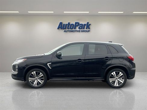 Used 2020 Mitsubishi Outlander Sport ES image 4
