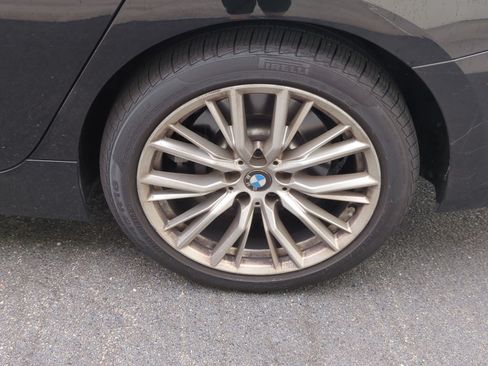 Used 2023 BMW 330i Sedan w/ Driving Assistance Package RWD image 11