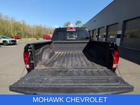Used 2019 RAM 1500 Classic SLT w/ Luxury Group AWD/4WD image 24