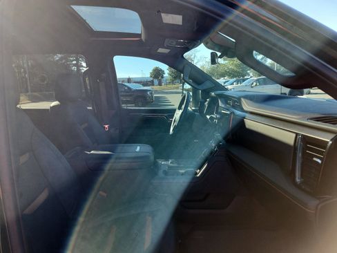 Certified 2024 GMC Sierra 2500 AT4 w/ AT4 Premium Plus Package image 10