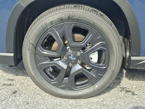 Certified 2025 Subaru Ascent Bronze Edition image 5