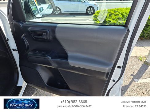 Used 2018 Toyota Tacoma SR RWD image 13