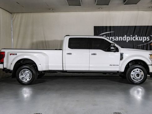 Used 2021 Ford F450 Platinum w/ FX4 Off-Road Package image 4