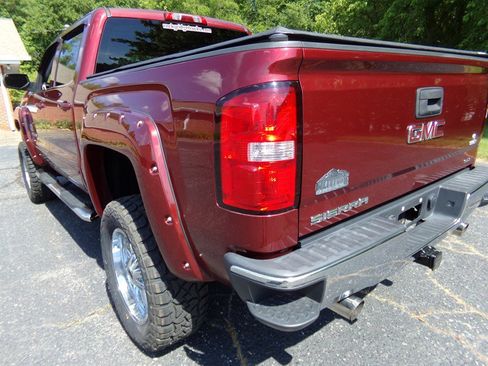 Used 2016 GMC Sierra 1500 SLE w/ SLE Value Package AWD/4WD image 8