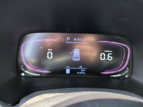 Used 2024 Kia Soul LX w/ Option Group 015 FWD image 18