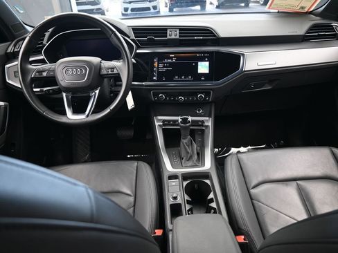 Used 2025 Audi Q3 2.0T Premium image 37