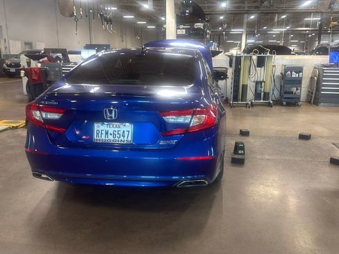 Used 2021 Honda Accord Sport Special Edition image 3
