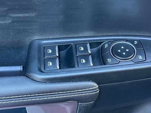 Used 2024 Ford Ranger XLT w/ FX4 Off-Road Package image 12