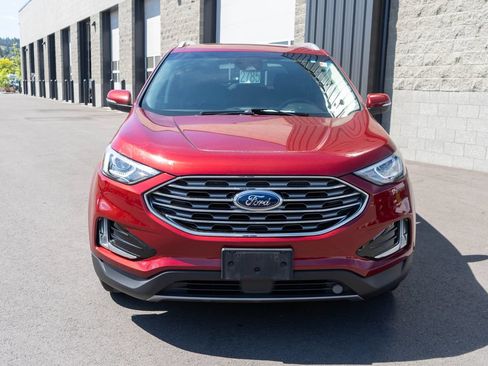 Used 2019 Ford Edge SEL w/ Equipment Group 201A AWD/4WD image 2