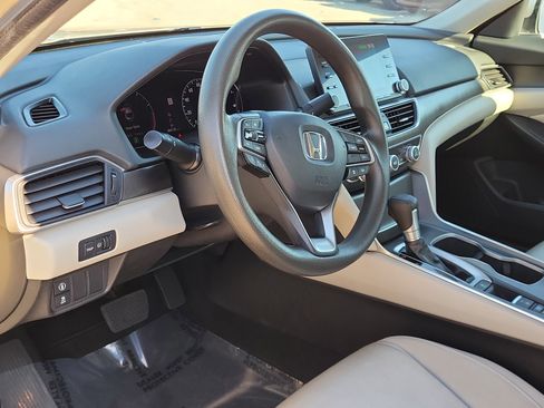 Used 2019 Honda Accord LX image 11