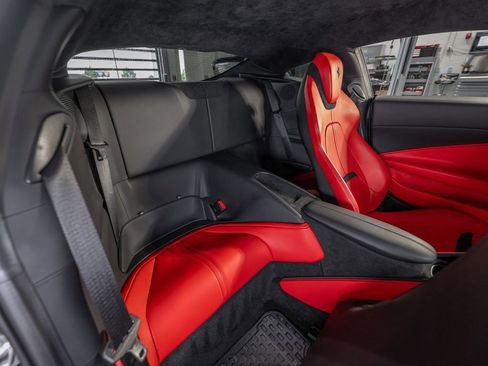 Certified 2022 Ferrari Roma RWD image 14