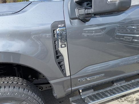 New 2026 Ford F250 XLT w/ XLT Premium Package AWD/4WD image 10