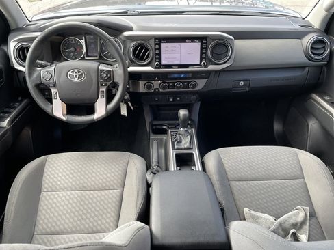Used 2022 Toyota Tacoma SR5 image 15