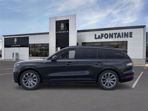 New 2026 Lincoln Aviator Premiere w/ Jet Appearance Package image 3