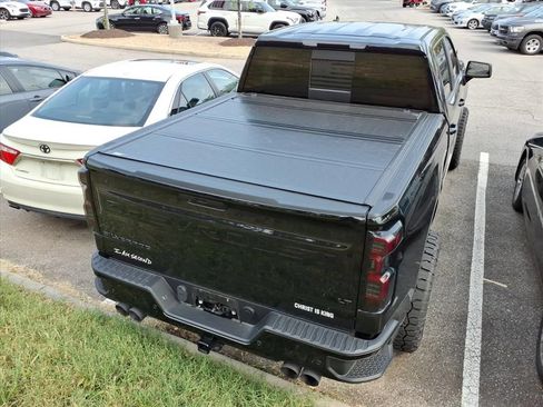 Used 2021 Chevrolet Silverado 1500 LT Trail Boss AWD/4WD image 12