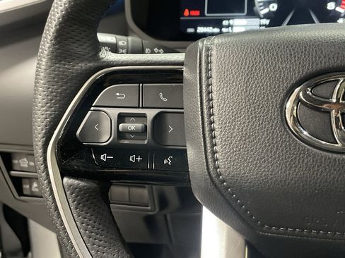 Used 2023 Toyota Tundra Platinum image 19