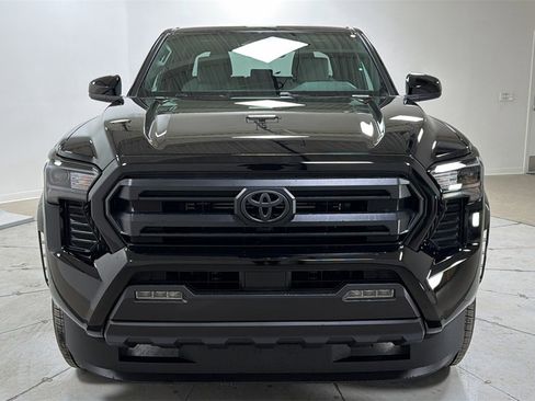 New 2026 Toyota Tacoma SR5 image 2
