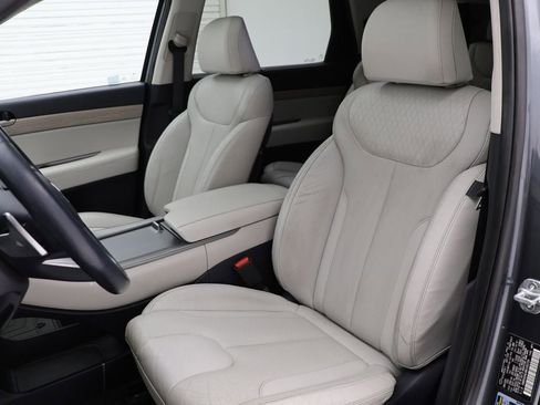 Used 2021 Hyundai Palisade SEL w/ Premium Package image 17