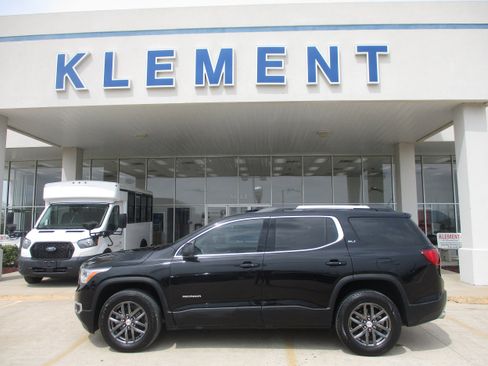Used 2017 GMC Acadia SLT FWD image 1
