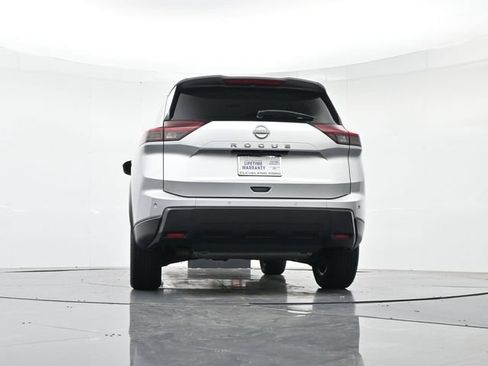 Used 2025 Nissan Rogue SV FWD image 38