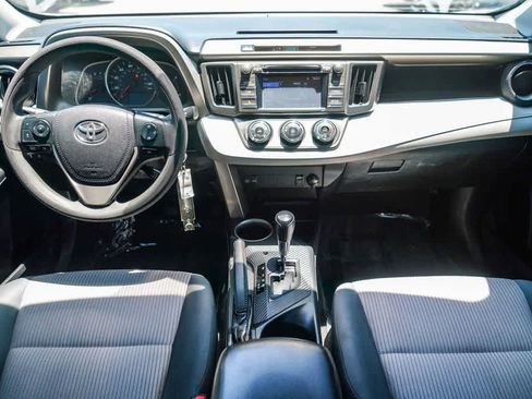 Used 2014 Toyota RAV4 LE FWD image 11