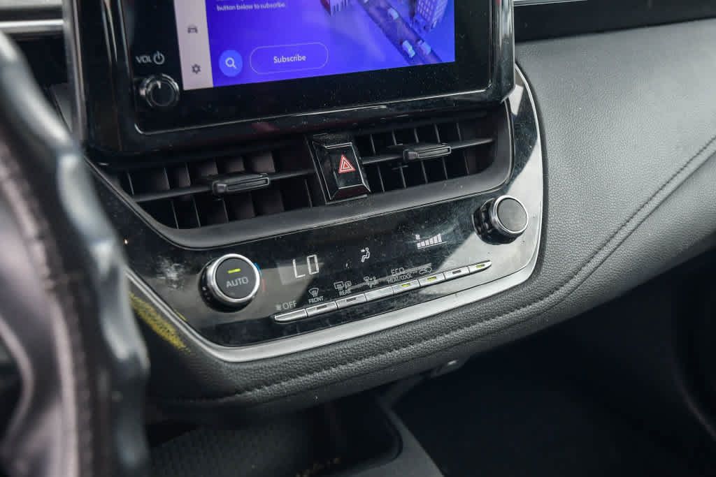 Used 2023 Toyota Corolla SE w/ SE Premium Package FWD image 20