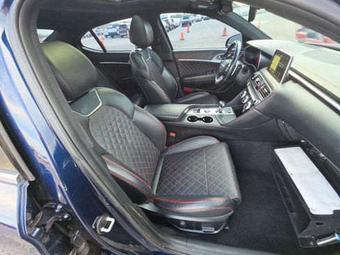 Used 2019 Genesis G70 2.0T Advanced w/ Sport Package RWD image 8