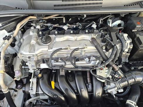 Used 2022 Toyota Corolla LE FWD image 20