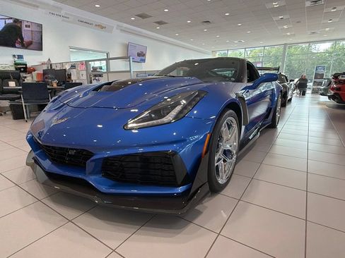Used 2019 Chevrolet Corvette ZR1 RWD image 36