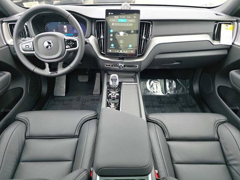 New 2026 Volvo XC60 B5 Ultra w/ Protection Package Premier image 18